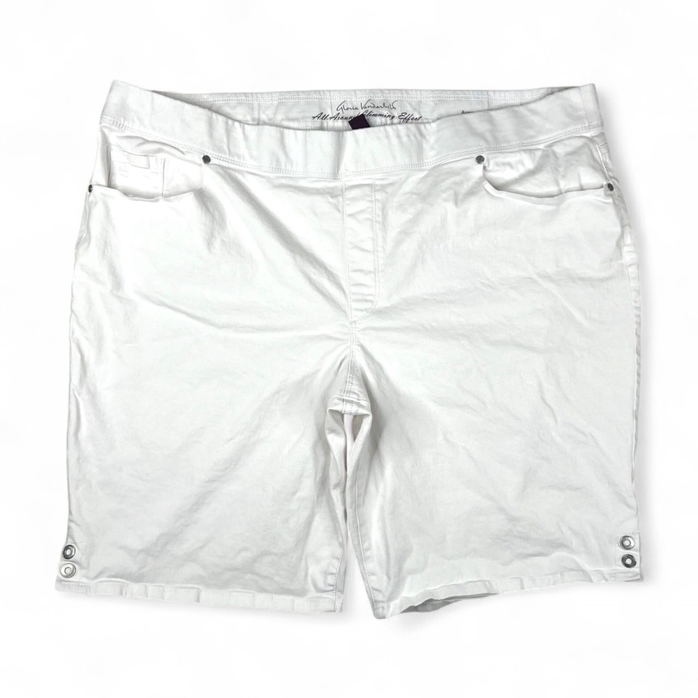 Gloria Vanderbilt Womens White Bermuda Shorts Size‎ 24W Pull On Shorts Pockets